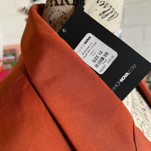 Fashion Nova dress - Picture 5 of 8